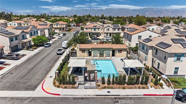 963 W Clover Avenue, Rialto, CA 92376