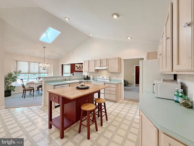 14890 IVANHOE CT, Issue, MD 20645