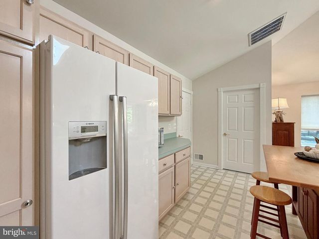 14890 IVANHOE CT, Issue, MD 20645