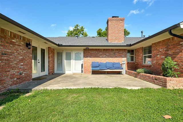 1301 Brookhaven Boulevard, Norman, OK 73072