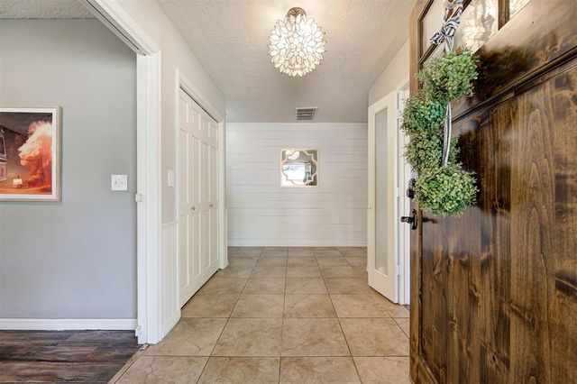 1301 Brookhaven Boulevard, Norman, OK 73072