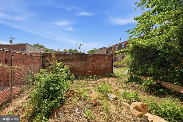 1820 PLUM, Philadelphia, PA 19124
