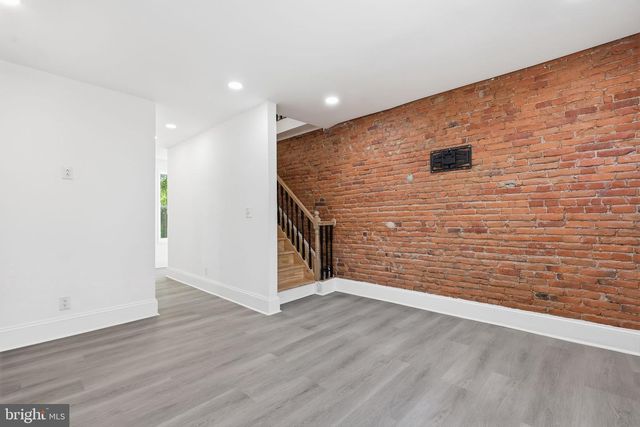 1820 PLUM, Philadelphia, PA 19124