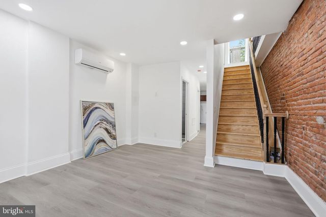 1820 PLUM, Philadelphia, PA 19124