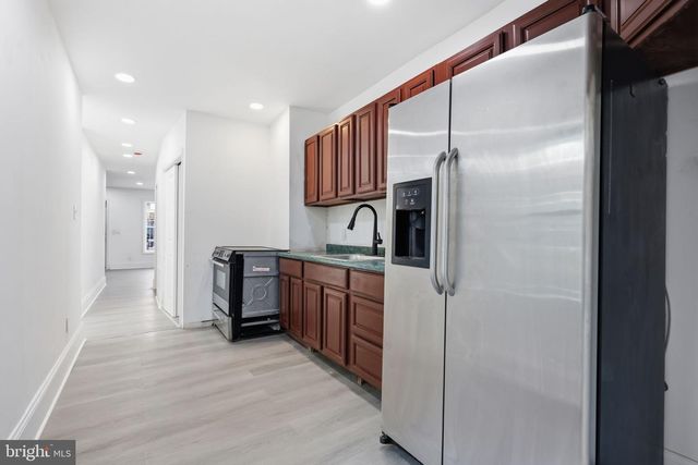 1820 PLUM, Philadelphia, PA 19124
