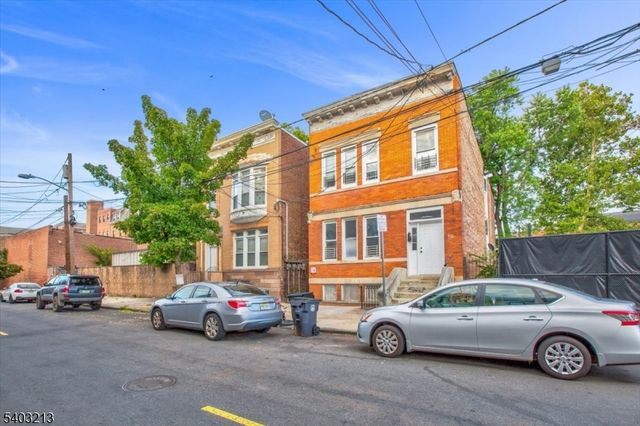 70 S 9Th St, Newark City, NJ 07107