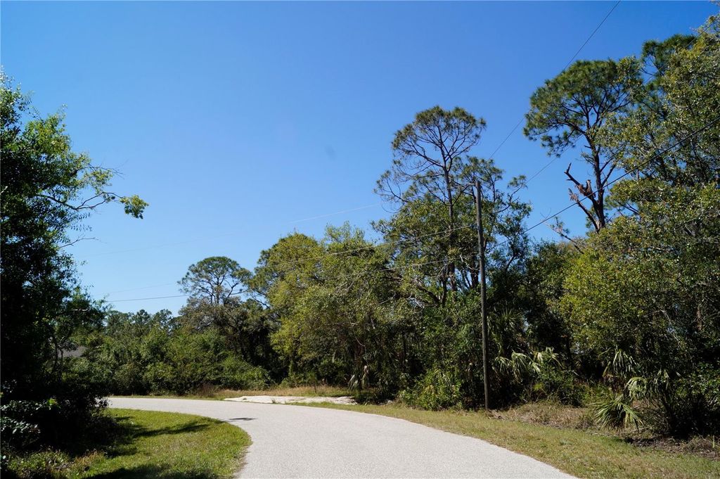 8370 CHORLEY AVENUE, North Port, FL 34291