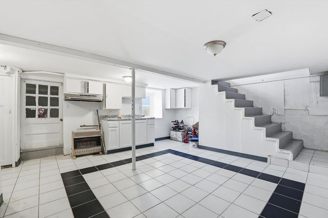 364 Tecumseh Street, Fall River, MA 02721