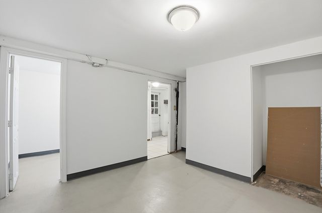 364 Tecumseh Street, Fall River, MA 02721