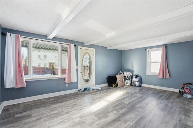 364 Tecumseh Street, Fall River, MA 02721