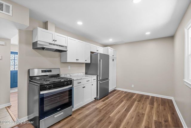 5005 Yaupon Ln, Louisville, KY 40213