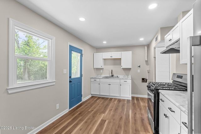 5005 Yaupon Ln, Louisville, KY 40213