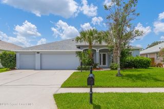 1883 Woodfield Circle, Melbourne, FL 32904