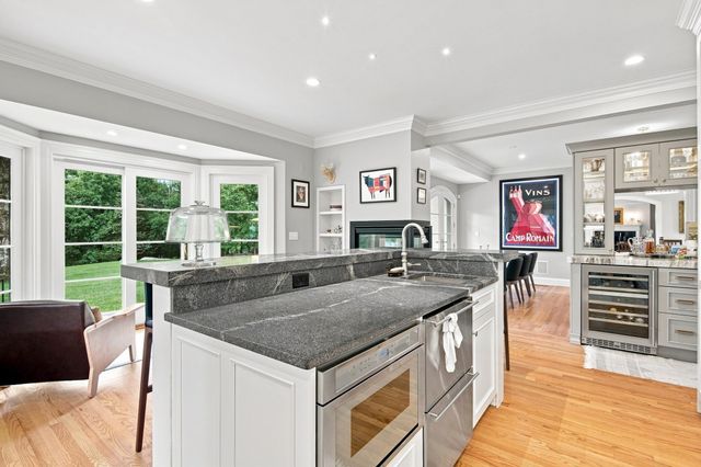 34 Rocky Ridge Lane, Dedham, MA 02026