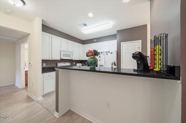 512 Weather Ridge Lane, Cary, NC 27513