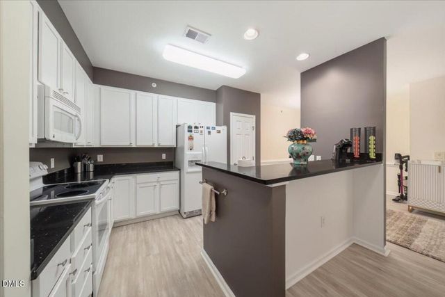 512 Weather Ridge Lane, Cary, NC 27513