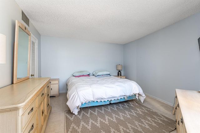 2800 N Ocean Drive A-2b, Singer Island, FL 33404