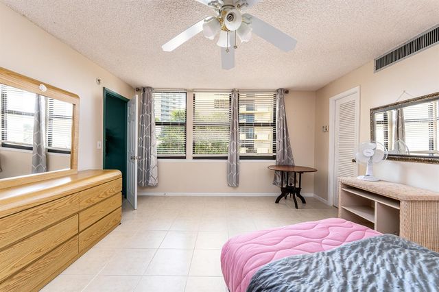 2800 N Ocean Drive A-2b, Singer Island, FL 33404