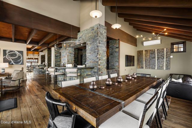 99 Village Ln, Sandpoint, ID 83864