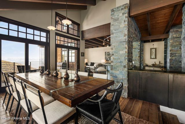 99 Village Ln, Sandpoint, ID 83864