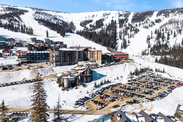 99 Village Ln, Sandpoint, ID 83864