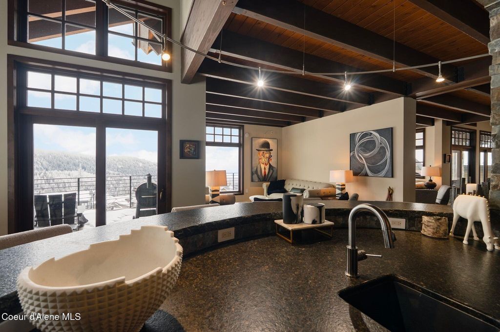 99 Village Ln, Sandpoint, ID 83864 photo 11