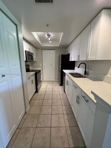 4171 N Haverhill Rd 1011, West Palm Beach, FL 33417