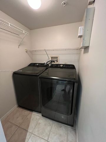 4171 N Haverhill Rd 1011, West Palm Beach, FL 33417