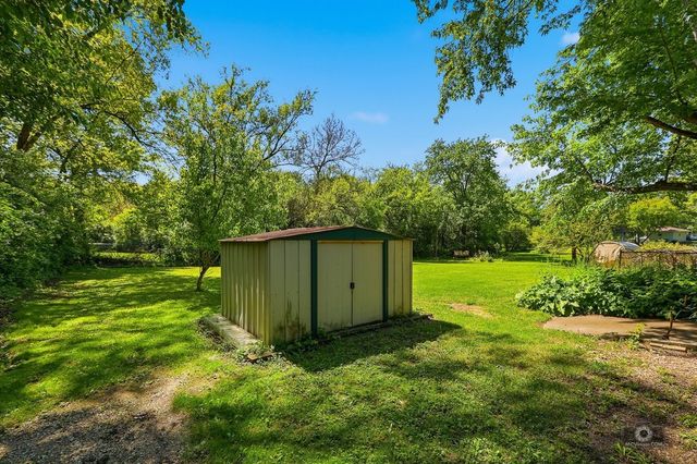 8904 Lemont Road, Downers Grove, IL 60516