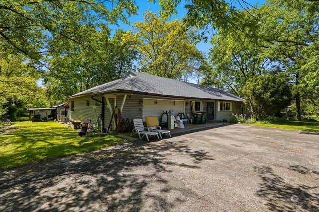 8904 Lemont Road, Downers Grove, IL 60516