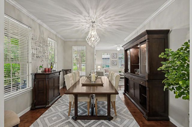 39 W Trace Creek Drive, The Woodlands, TX 77381