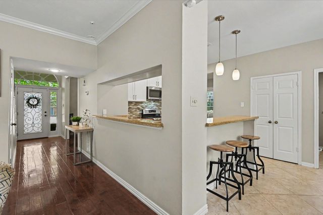 39 W Trace Creek Drive, The Woodlands, TX 77381