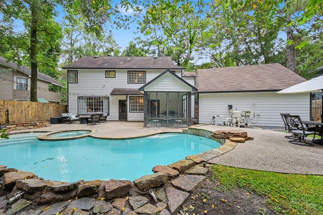 39 W Trace Creek Drive, The Woodlands, TX 77381