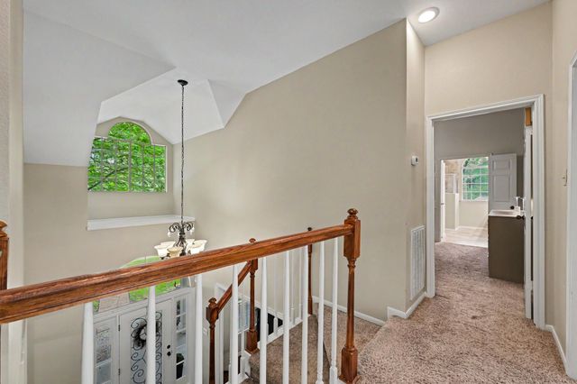 39 W Trace Creek Drive, The Woodlands, TX 77381
