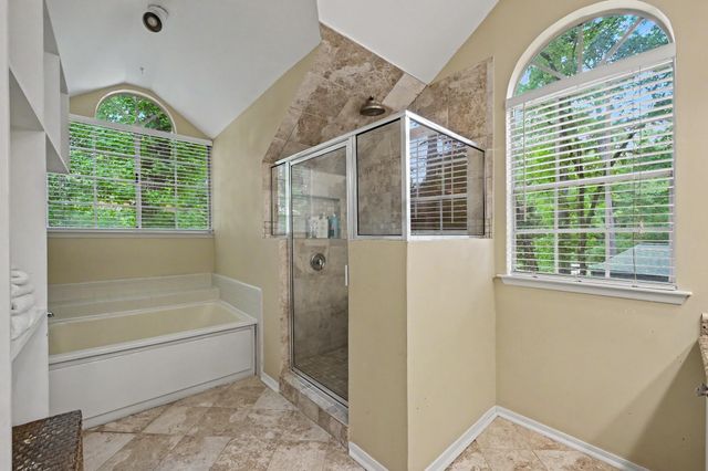 39 W Trace Creek Drive, The Woodlands, TX 77381