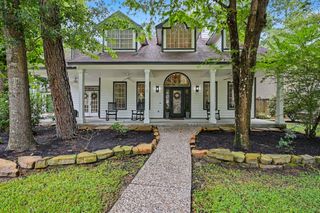 39 W Trace Creek Drive, The Woodlands, TX 77381