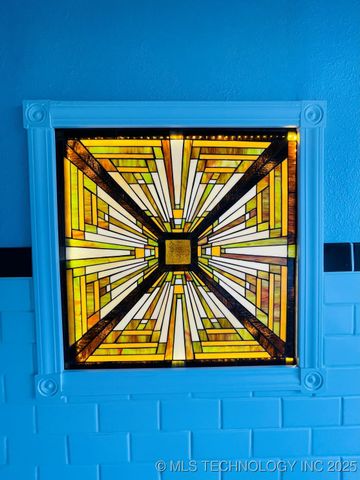 8 W Main Street, Ardmore, OK 73401