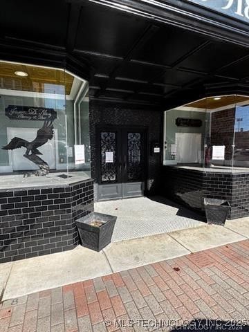 8 W Main Street, Ardmore, OK 73401