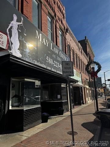 8 W Main Street, Ardmore, OK 73401