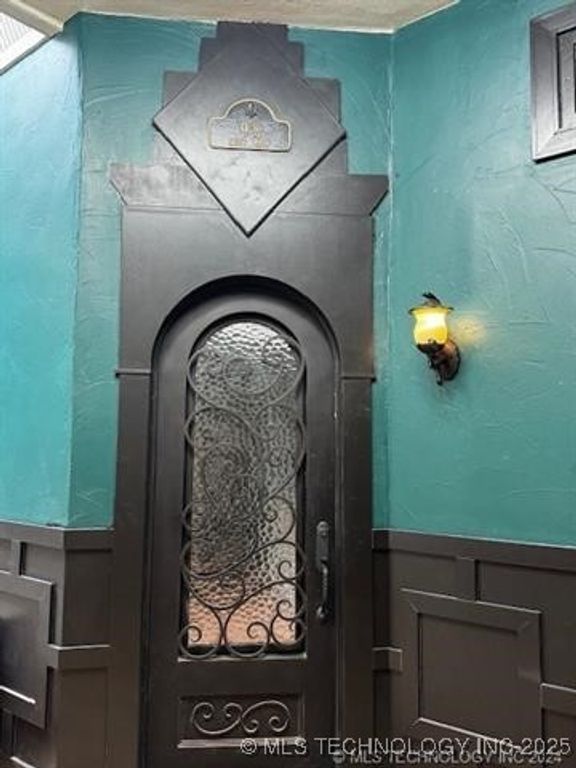 8 W Main Street, Ardmore, OK 73401