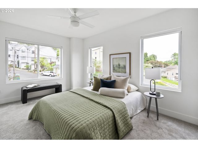 6875 N SALEM Ave, Portland, OR 97203