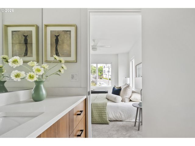 6875 N SALEM Ave, Portland, OR 97203
