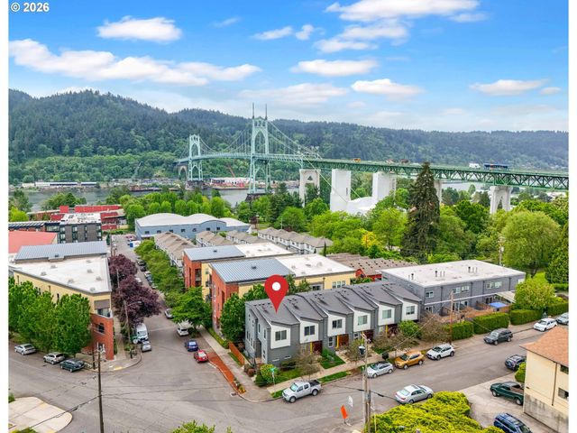 6875 N SALEM Ave, Portland, OR 97203