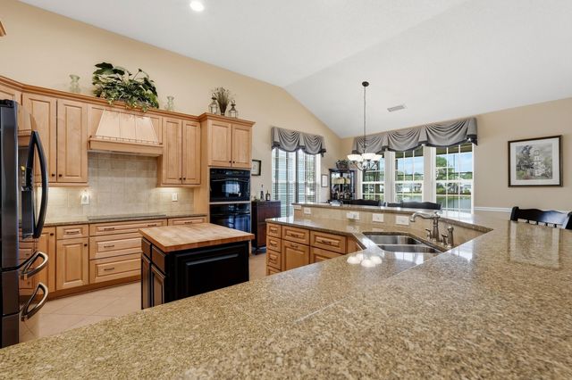 241 Wedgefield Dr., Conway, SC 29526