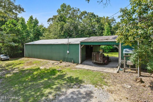 19639 Laterre Drive, Kiln, MS 39556