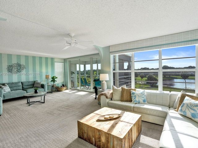 808 Cypress Blvd 409, Pompano Beach, FL 33069