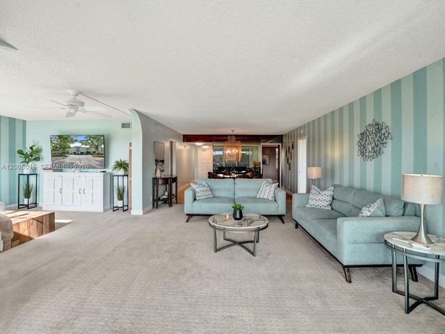 808 Cypress Blvd 409, Pompano Beach, FL 33069