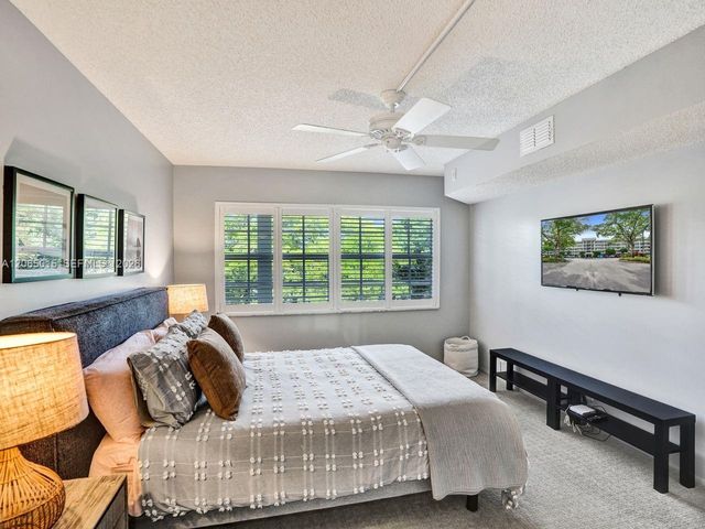 808 Cypress Blvd 409, Pompano Beach, FL 33069