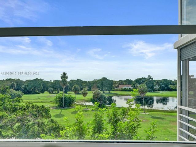 808 Cypress Blvd 409, Pompano Beach, FL 33069