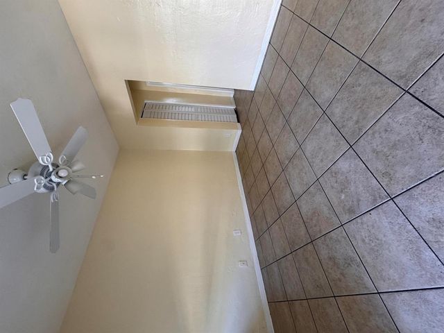 825 SW 10TH Terrace 9, Pompano Beach, FL 33060